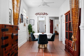 Spacious & Bright 2bd Apt, steps to sand! - 18 Down